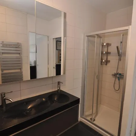 アパート Le Cosy 2 . Lovely One-Bedroom Apartment - City Centre アンティーブ